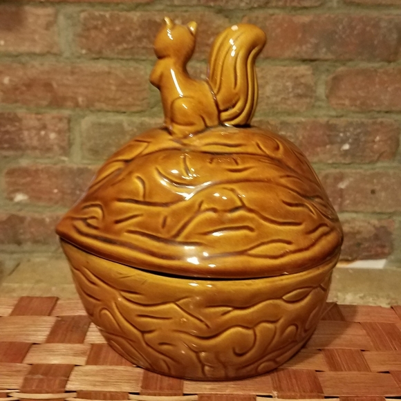 Vtg Squirrel MCM Lidded Nut Dish - Picture 2 of 6